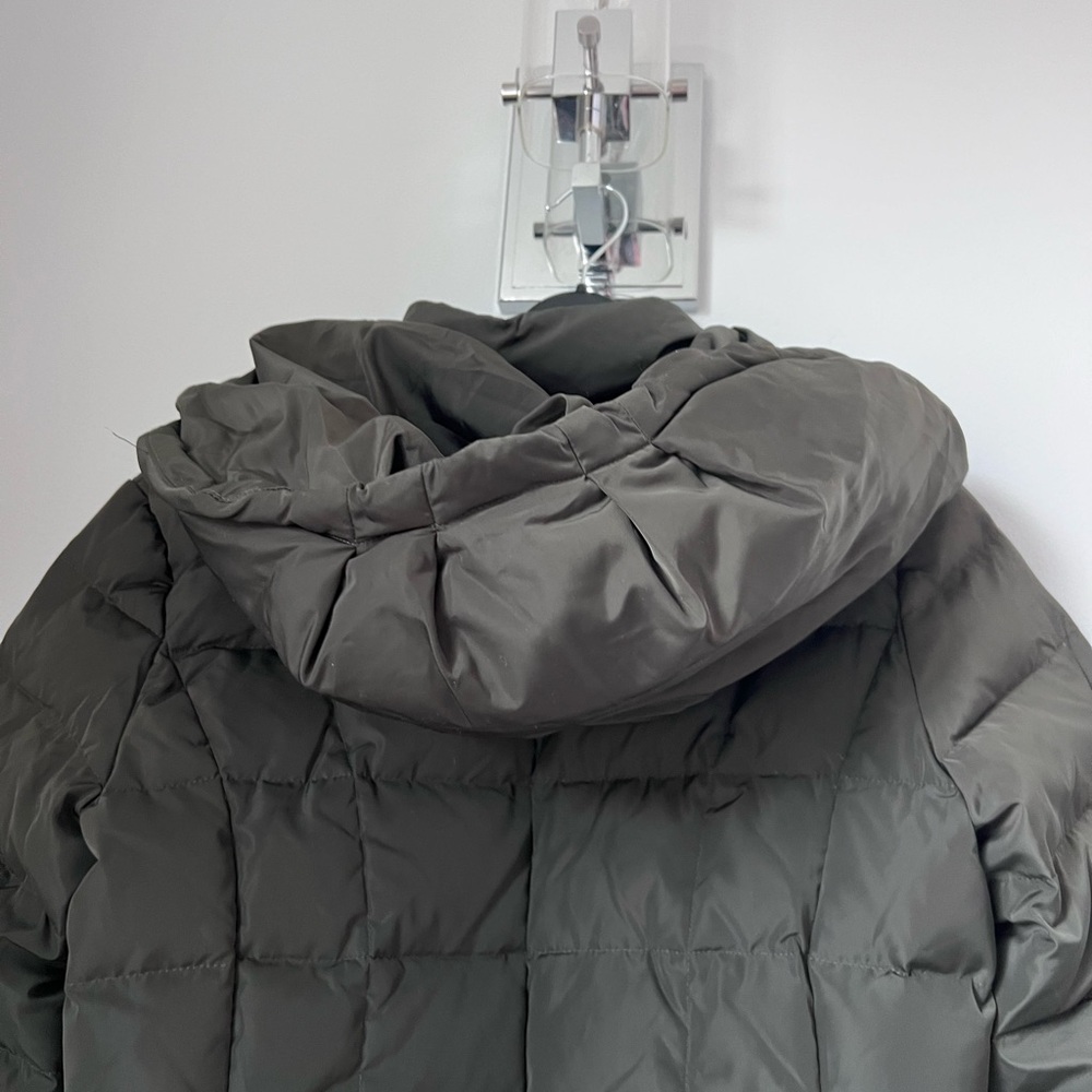 Women's Long Quilted Coat - Olive. Cole Haan size SP - Picture 8 of 15